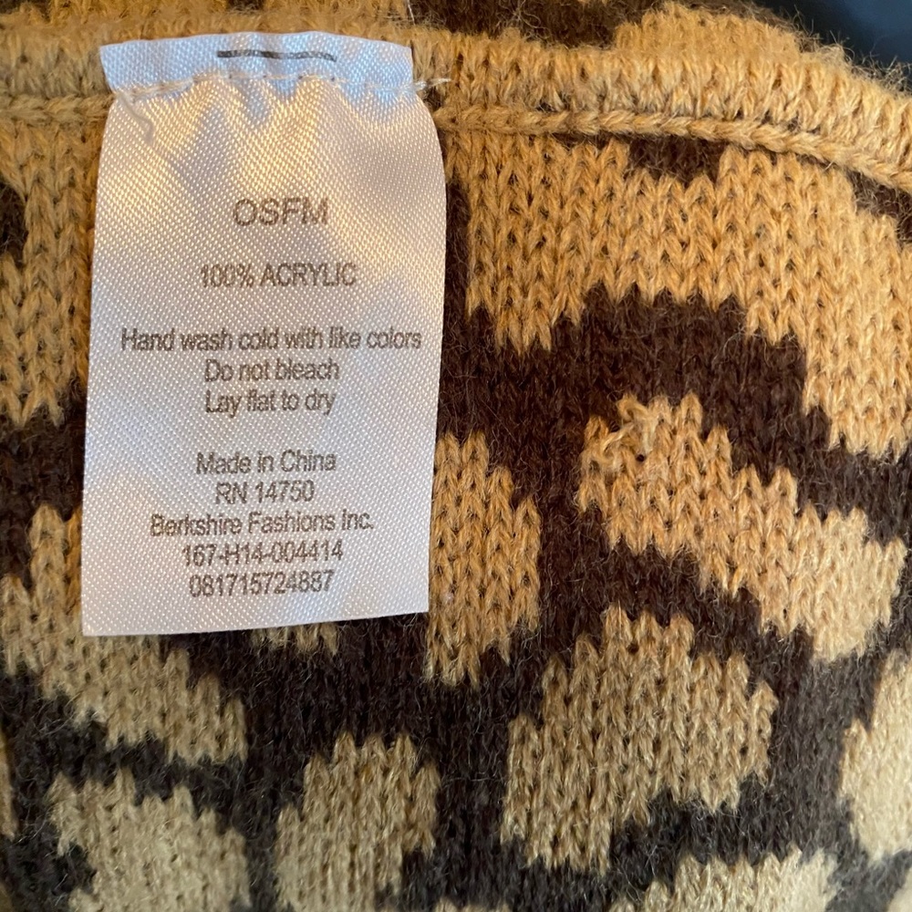 OSFM Leopard Print Infinity Scarf - Picture 4 of 4